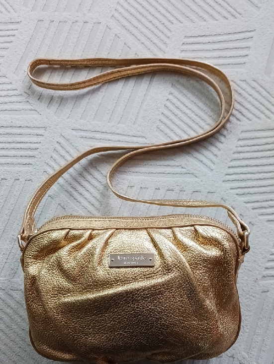 kate spade Handbags - Kate Spade Gold Metallic Refined Grain Leather Crossbody Bag